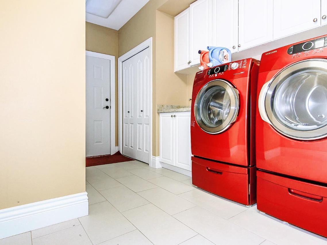Vancouver Luxury Homestay Richmond Eksteriør billede